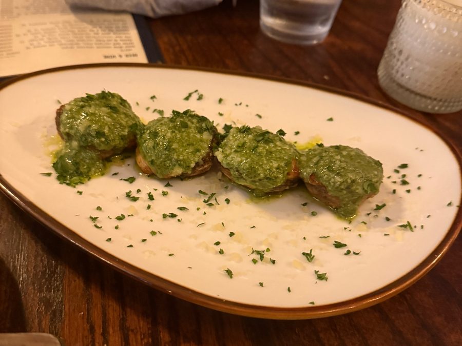 Stuffed mushrooms with pesto